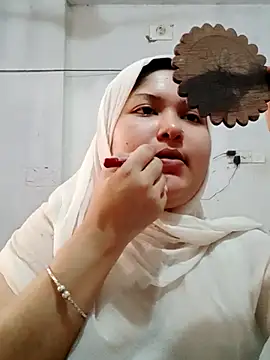 Snapshot of Nusrat-N chatting on 07.05.26 Nusrat-N online show from 07.05.26