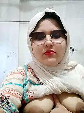 Snapshot of Nusrat-N chatting on 07.12.26 Nusrat-N online show from 07.12.26