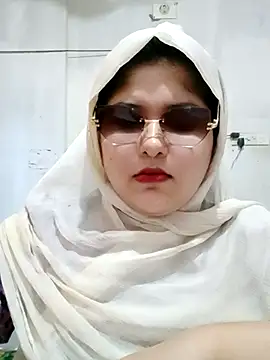 Snapshot of Nusrat-N chatting on 07.15.26 Nusrat-N online show from 07.15.26