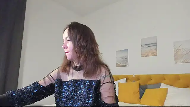 Kira Adler online show from 11.26.25