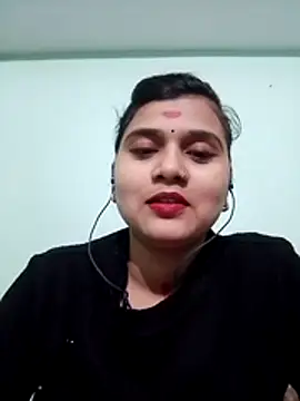 Snapshot of Kavya-Tiwari chatting on 01.11.26 Kavya-Tiwari online show from 01.11.26