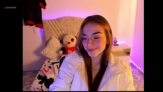 Mia Victoria22 online show from 03.13.26