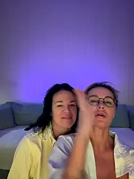 PleasureWeCouple online show from 10.18.25