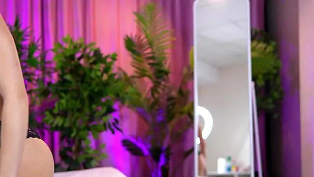 LalaRoze online show from 03.05.26