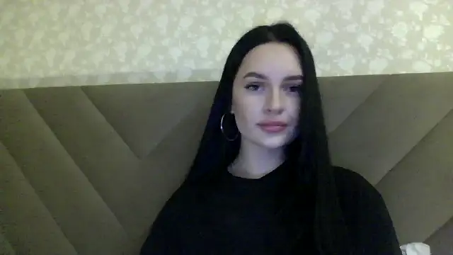 Snapshot of Lulii24 chatting on 09.18.25 Lulii24 online show from 09.18.25