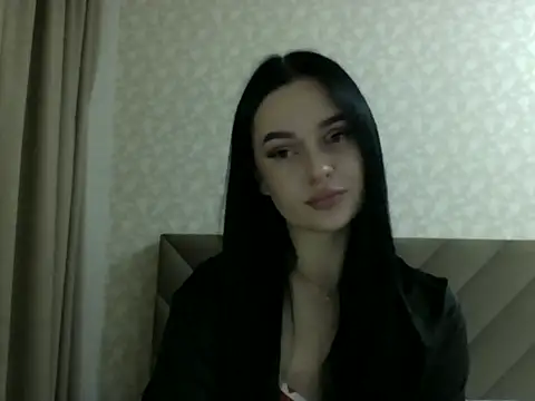 Snapshot of Lulii24 chatting on 10.20.25 Lulii24 online show from 10.20.25