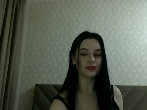 Snapshot of Lulii24 chatting on 11.05.25 Lulii24 online show from 11.05.25