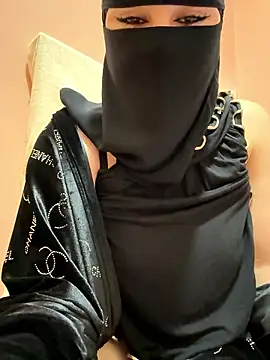  Laiali  online show from 01.10.26