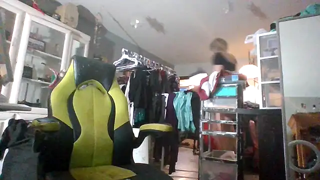 flavi1996 online show from 12.23.25