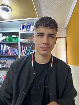 Snapshot of AdrianRinaldi chatting on 05.29.26 AdrianRinaldi online show from 05.29.26