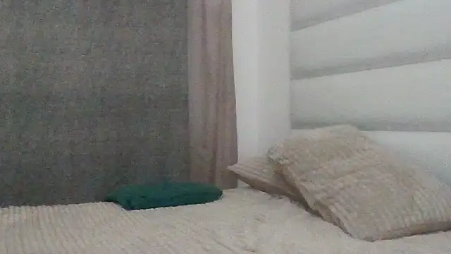 Snapshot of SexyNonnyy chatting on 10.01.25 SexyNonnyy online show from 10.01.25