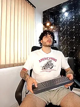 Rafael Mendezz online show from 12.15.25