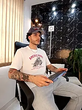 Rafael Mendezz online show from 03.26.26