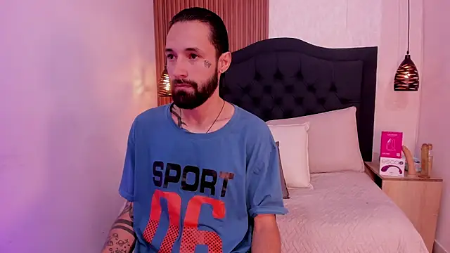 Hisoka 011 online show from 04.16.26