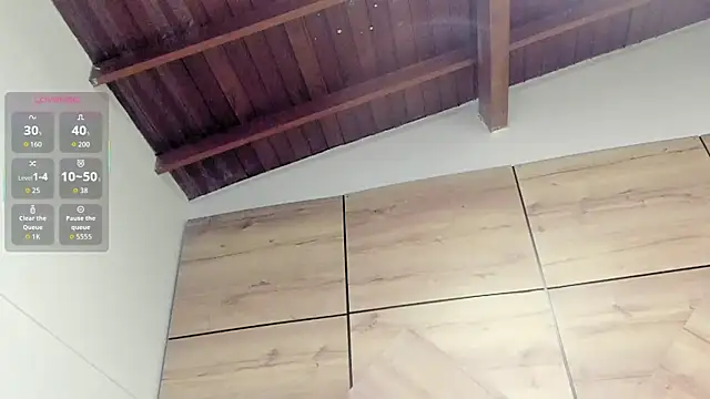 Snapshot of Isabelagomez1 chatting on 11.07.25 Isabelagomez1 online show from 11.07.25