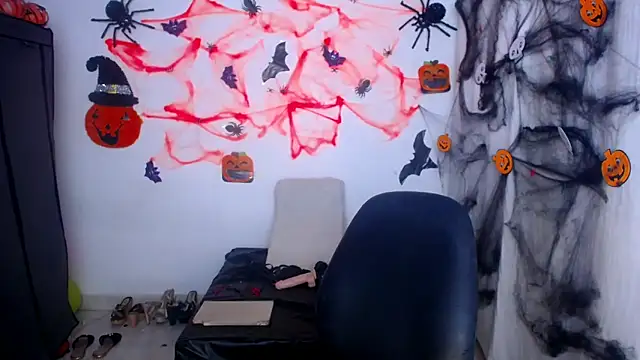 ValeriaHairy online show from 10.13.25