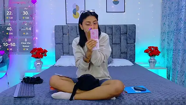 Snapshot of Soffia_Konig_ chatting on 04.22.26 Soffia Konig online show from 04.22.26