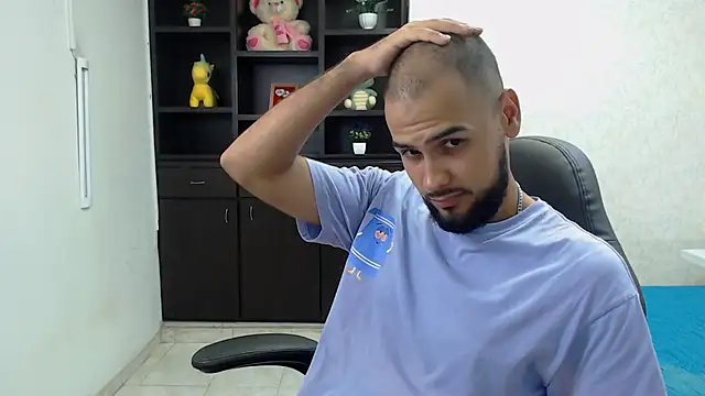 Snapshot of Marcus_Soler chatting on 09.10.25 Marcus Soler online show from 09.10.25