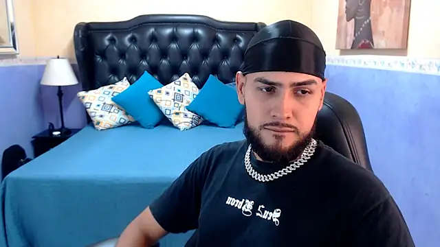 Snapshot of Marcus_Soler chatting on 10.02.25 Marcus Soler online show from 10.02.25