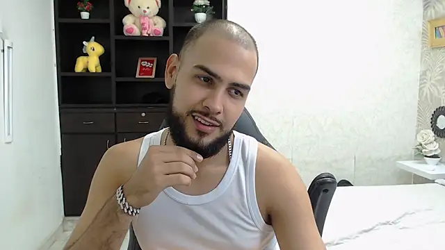 Snapshot of Marcus_Soler chatting on 10.04.25 Marcus Soler online show from 10.04.25