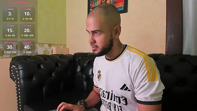 Snapshot of Marcus_Soler chatting on 11.24.25 Marcus Soler online show from 11.24.25