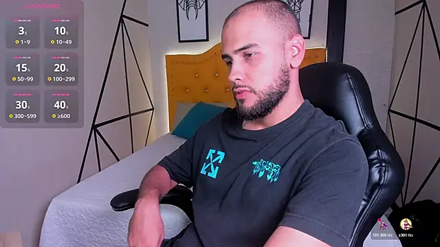 Snapshot of Marcus_Soler chatting on 01.06.26 Marcus Soler online show from 01.06.26