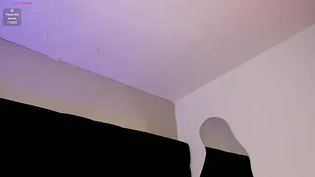 Snapshot of Foxy_katt chatting on 10.10.25 Foxy katt online show from 10.10.25