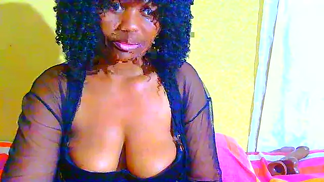 Snapshot of Augustine-Blooomxx chatting on 04.06.26 Augustine-Blooomxx online show from 04.06.26