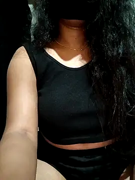 Snapshot of DiyaRoy49 chatting on 11.24.25 DiyaRoy49 online show from 11.24.25