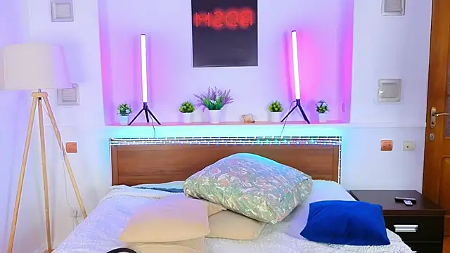 okerriella online show from 04.09.26