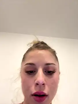 Snapshot of BabyAnais chatting on 01.05.26 BabyAnais online show from 01.05.26