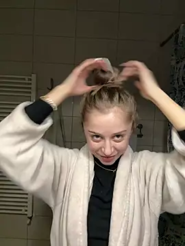 Snapshot of BabyAnais chatting on 01.15.26 BabyAnais online show from 01.15.26