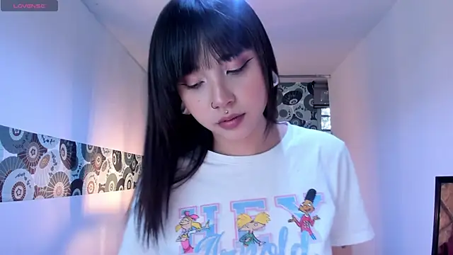 Hanna Lee   online show from 10.14.25
