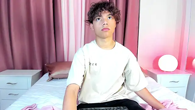 Honeymoon sariel online show from 03.29.26