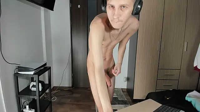 Snapshot of zincky2006 chatting on 11.16.25 zincky2006 online show from 11.16.25