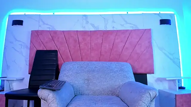 HellAndDante  online show from 12.22.25