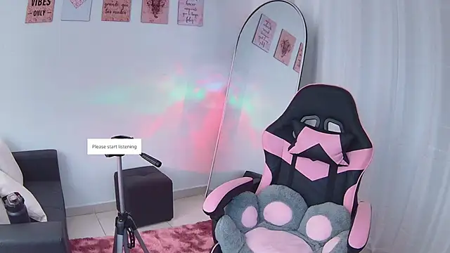 penelope hearth08 online show from 11.10.25