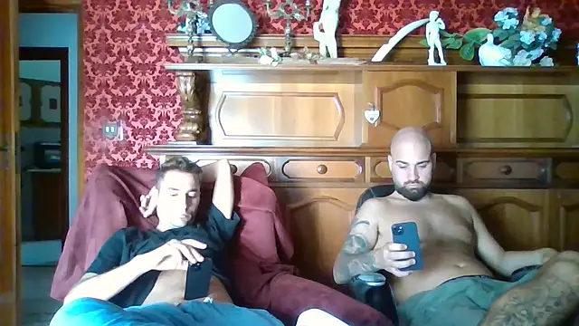 Snapshot of Torissimo92 chatting on 09.14.25 Torissimo92 online show from 09.14.25