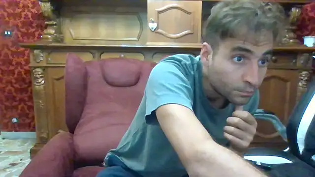 Snapshot of Torissimo92 chatting on 09.15.25 Torissimo92 online show from 09.15.25