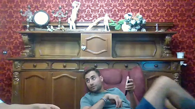 Snapshot of Torissimo92 chatting on 09.16.25 Torissimo92 online show from 09.16.25