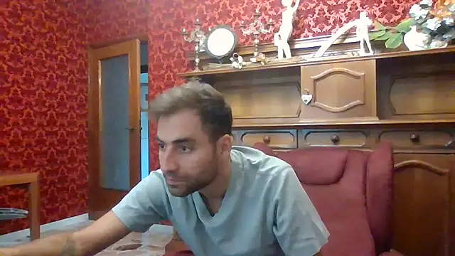 Snapshot of Torissimo92 chatting on 09.21.25 Torissimo92 online show from 09.21.25