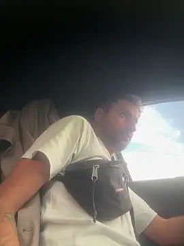 Snapshot of Torissimo92 chatting on 09.23.25 Torissimo92 online show from 09.23.25