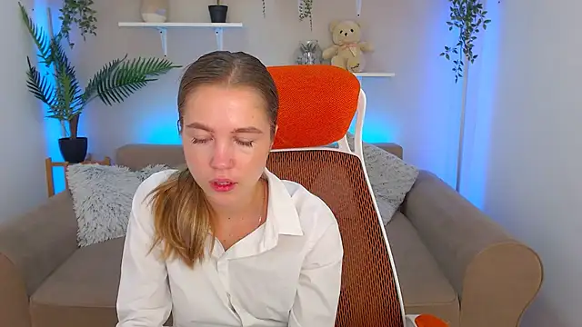 Snapshot of Spicy_Lexi chatting on 09.09.25 Spicy Lexi online show from 09.09.25