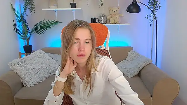 Snapshot of Spicy_Lexi chatting on 09.25.25 Spicy Lexi online show from 09.25.25