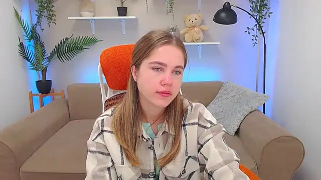 Snapshot of Spicy_Lexi chatting on 09.30.25 Spicy Lexi online show from 09.30.25