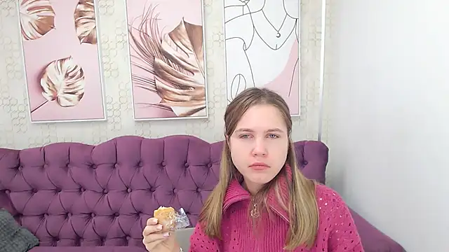 Snapshot of Spicy_Lexi chatting on 10.16.25 Spicy Lexi online show from 10.16.25