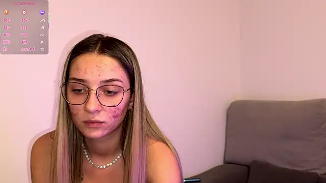 Snapshot of ScarlettSmithX chatting on 11.07.25 ScarlettSmithX online show from 11.07.25