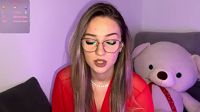 Snapshot of ScarlettSmithX chatting on 11.25.25 ScarlettSmithX online show from 11.25.25