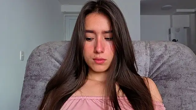 Snapshot of Adhara_Kitten chatting on 04.18.26 Adhara Kitten online show from 04.18.26