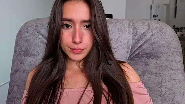 Snapshot of Adhara_Kitten chatting on 04.18.26 Adhara Kitten online show from 04.18.26
